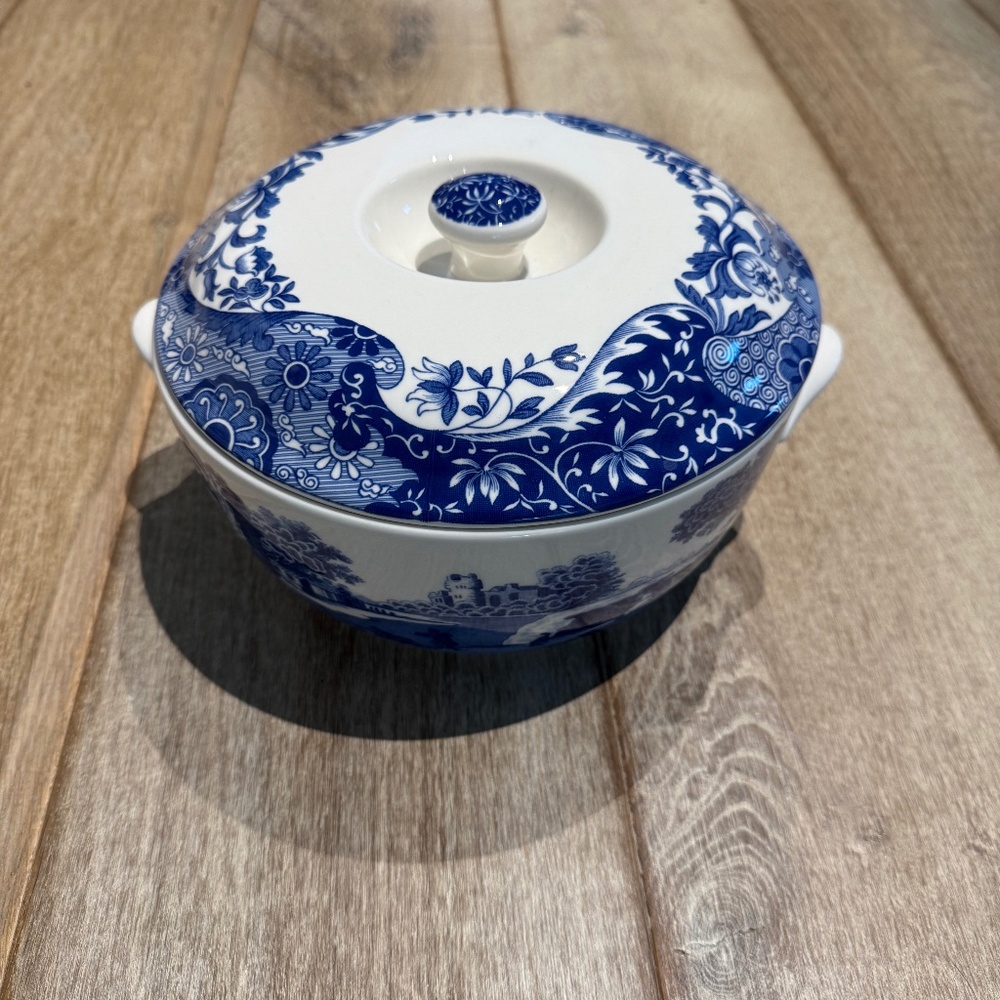 Italian Blue Willow Casserole Dish w Lid